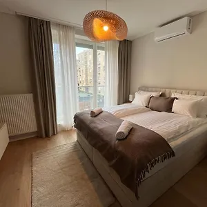ellenőrizze a rendelkezésre állást