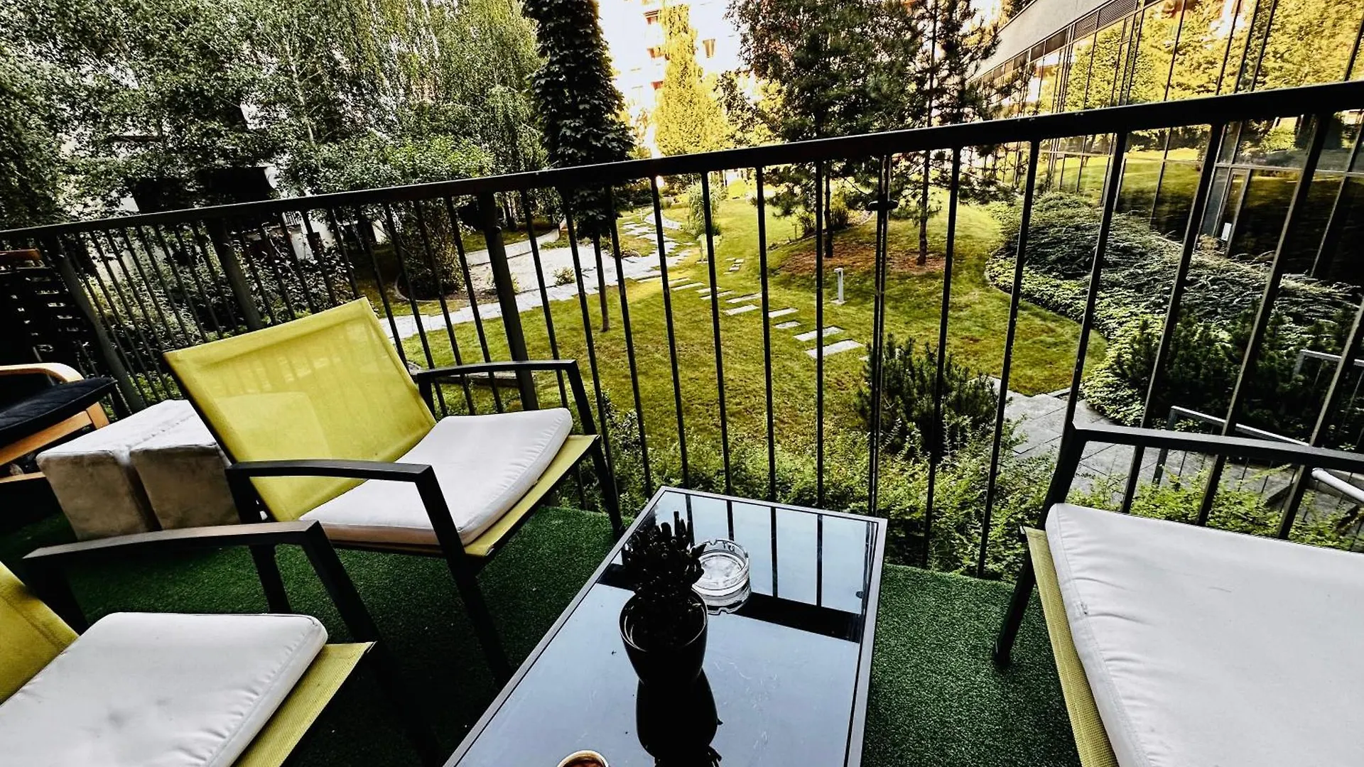 Zoe Apartman Budapesta 0*,